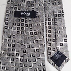 Boss By Hugo Boss Italy Silk Tie In Geometric Grey Color 3.875"